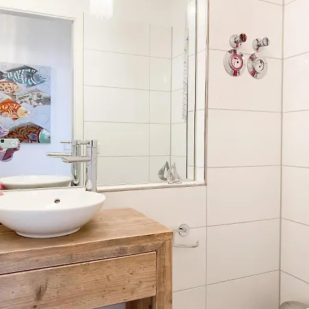Διαμέρισμα Beach Pearl #1 -direkt An Der Kurpromenade Mit Balkon Zur Meerseite-- *