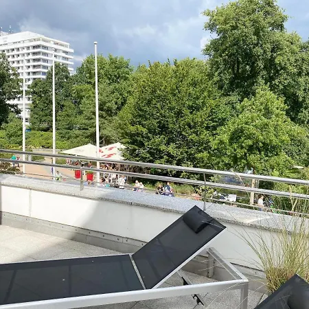 Beach Pearl #1 -direkt An Der Kurpromenade Mit Balkon Zur Meerseite-- * Timmendorfer Strand